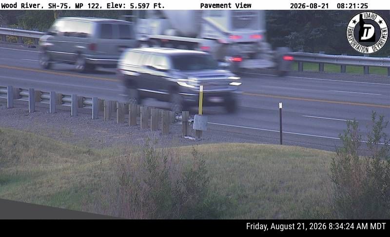 SH-75 Webcam at Wood River, ID – pavement