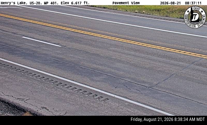 Henrys Lake Webcams on US-20 - roadway