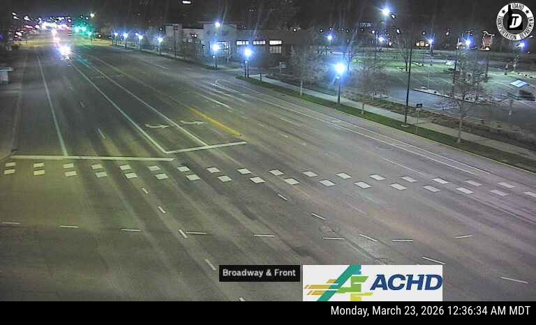 Broadway (US-20) & Front St live webcam
