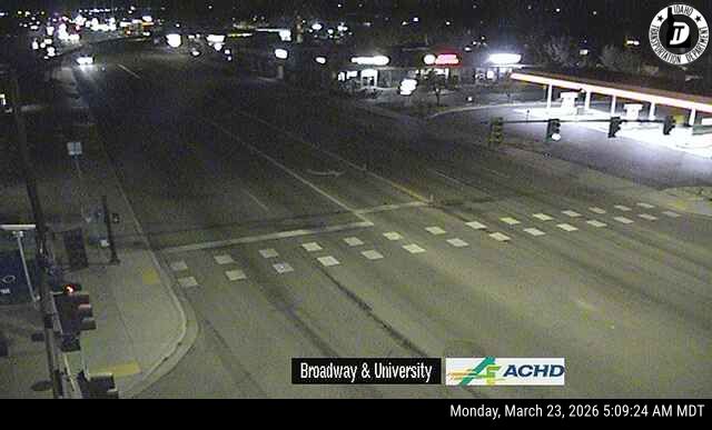 Broadway (US-20) & University live webcam