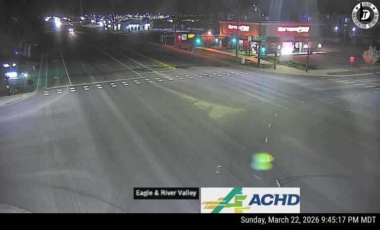 SH-55 Eagle & River Valley live webcam