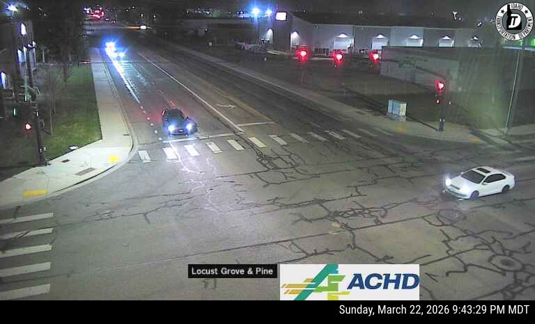 Locust Grove & Pine live webcam