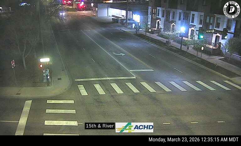 15th & River live webcam